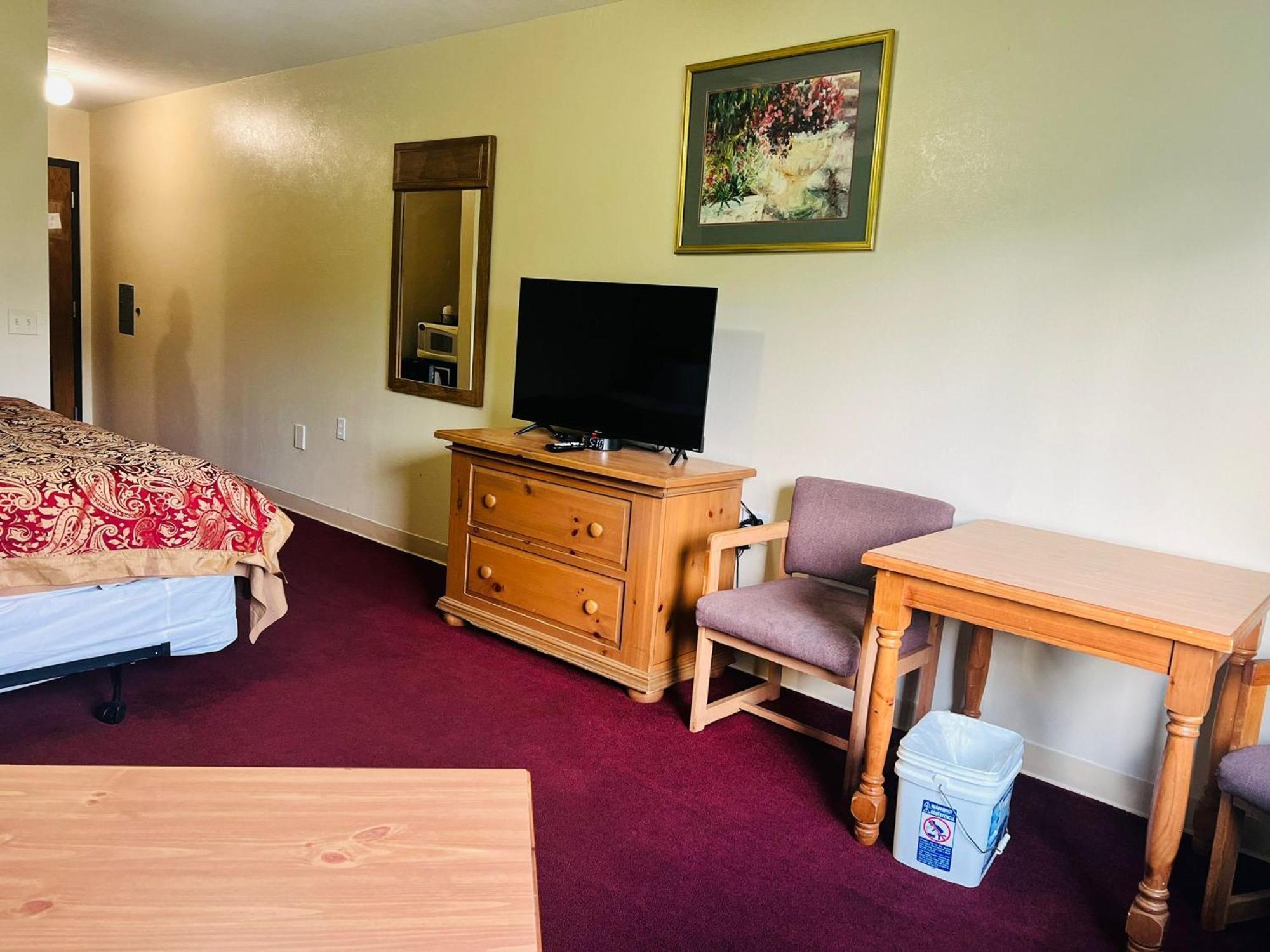 Villa Inn Motel Near Hwy 12 Wi Capital O Fort Atkinson Dış mekan fotoğraf