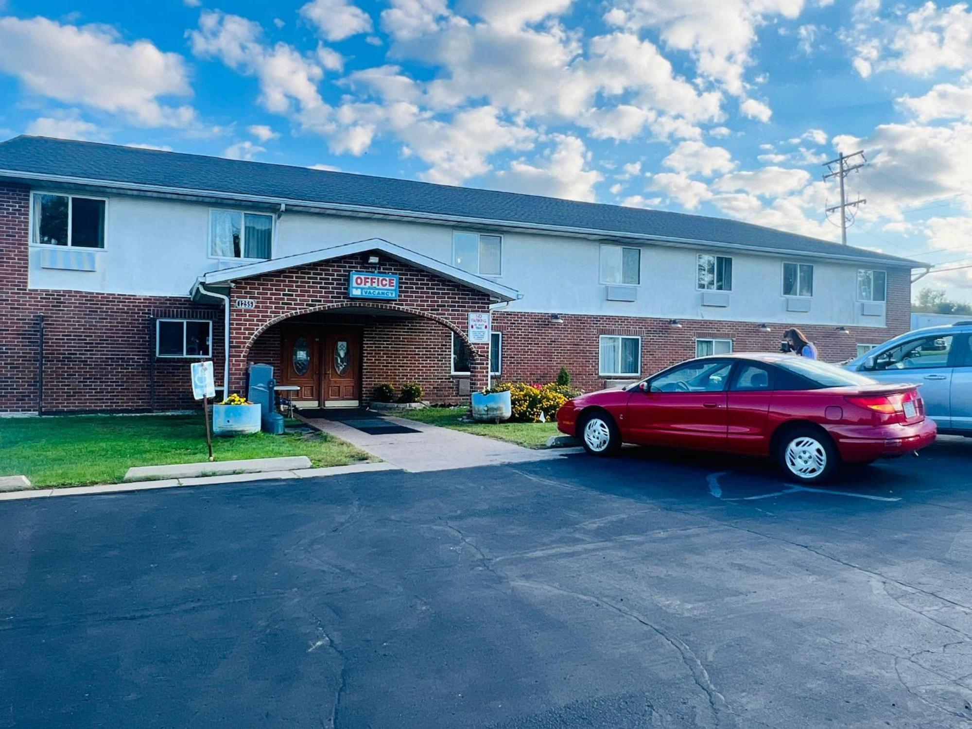 Villa Inn Motel Near Hwy 12 Wi Capital O Fort Atkinson Dış mekan fotoğraf